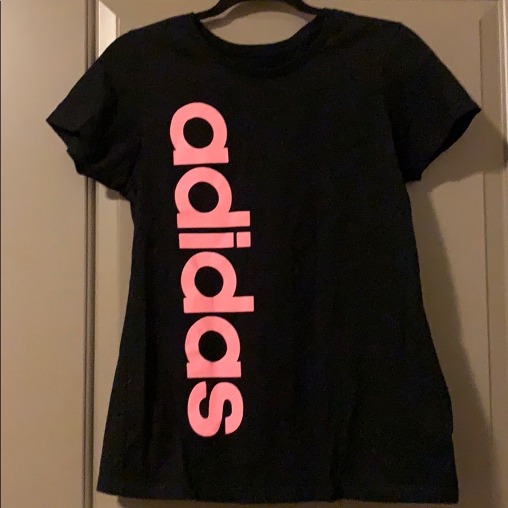 Adidas tee